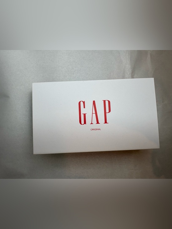 GAP Other - GAP Black & Green Socks